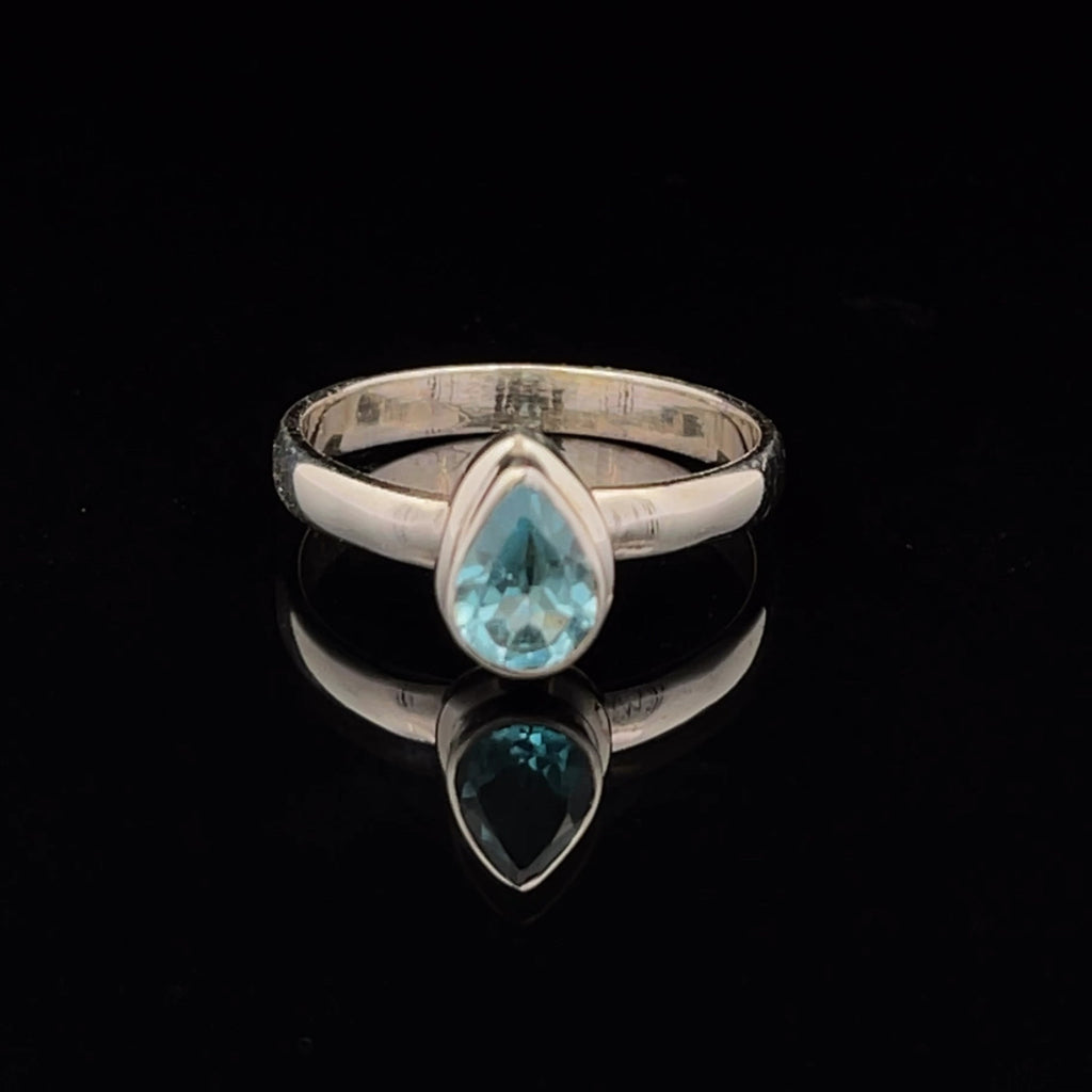 Sterling Silver Swiss Topaz Ring Size 9