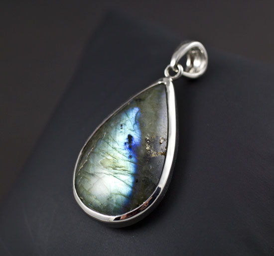 Steel Labradorite Pendant
