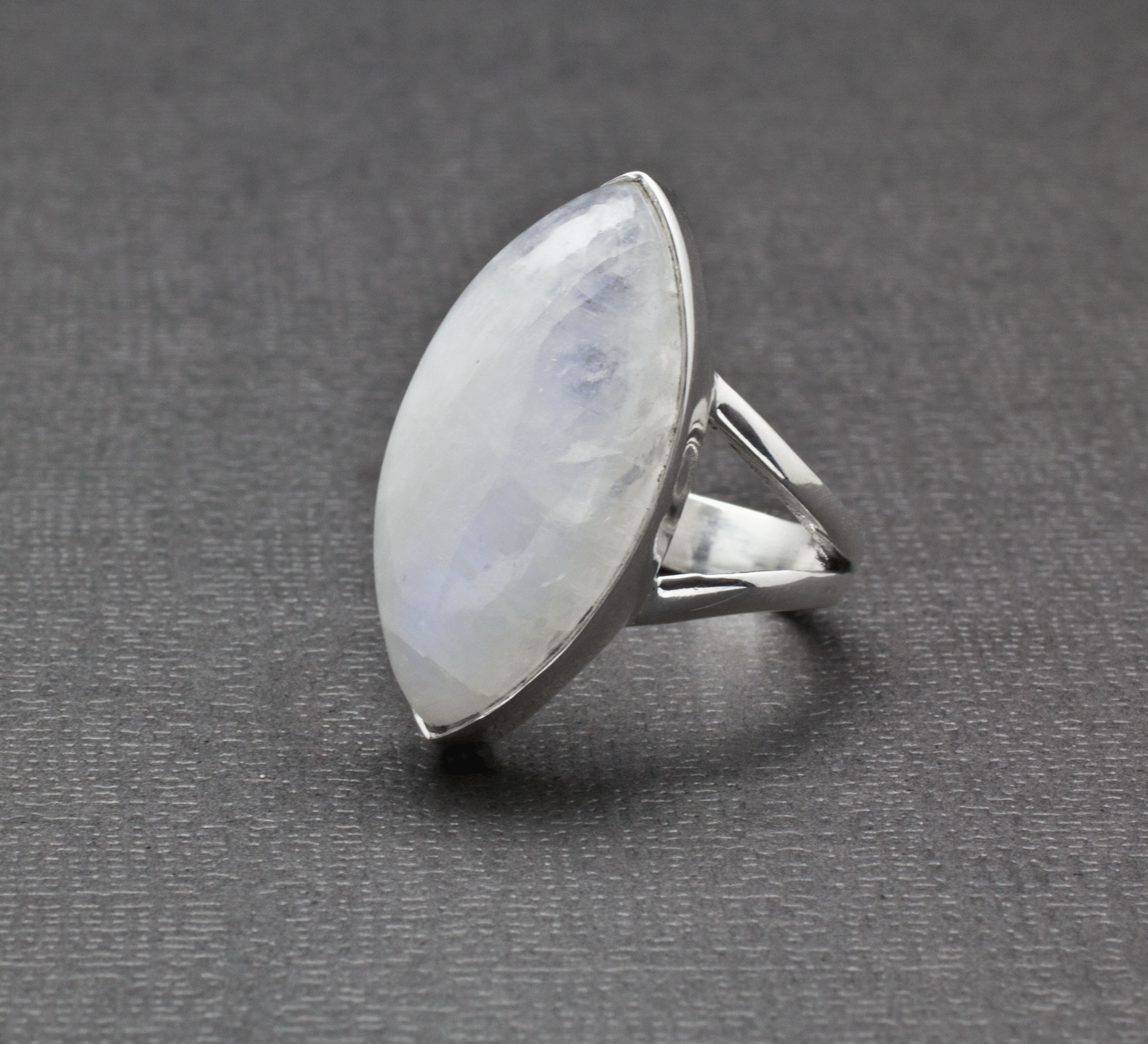 Sterling Silver Moonstone Ring Size 6