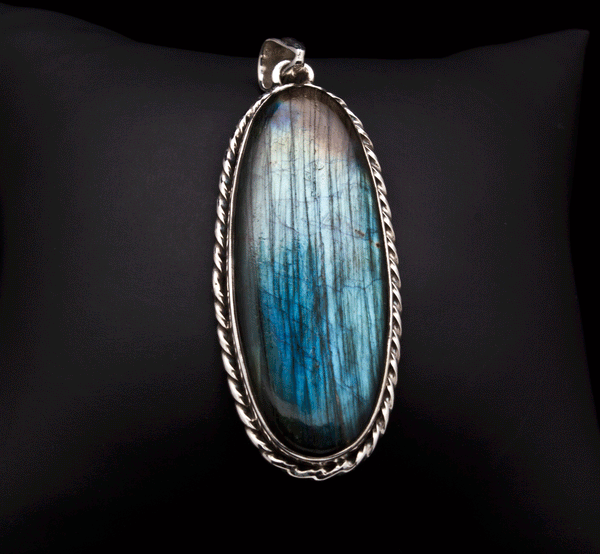 Sterling Silver Labradorite Pendant