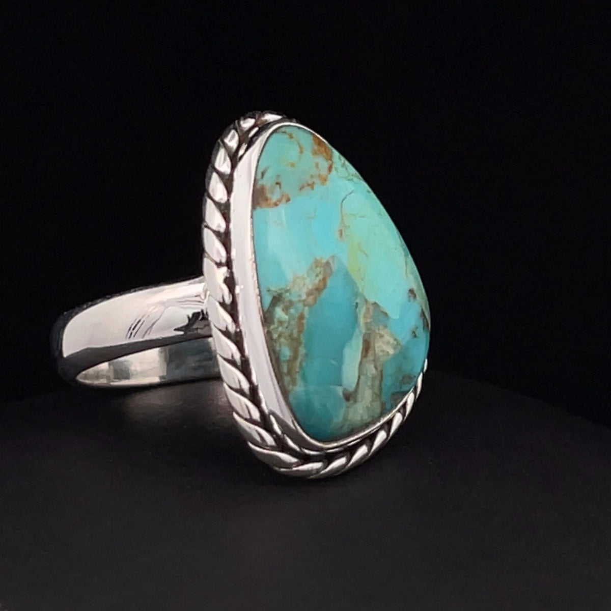 Sterling Silver Kingman Turquoise Ring Size 6.5