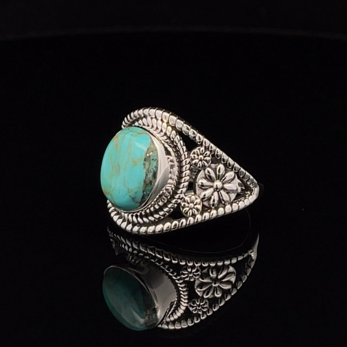Sterling Silver Kingman Turquoise Ring Size 7