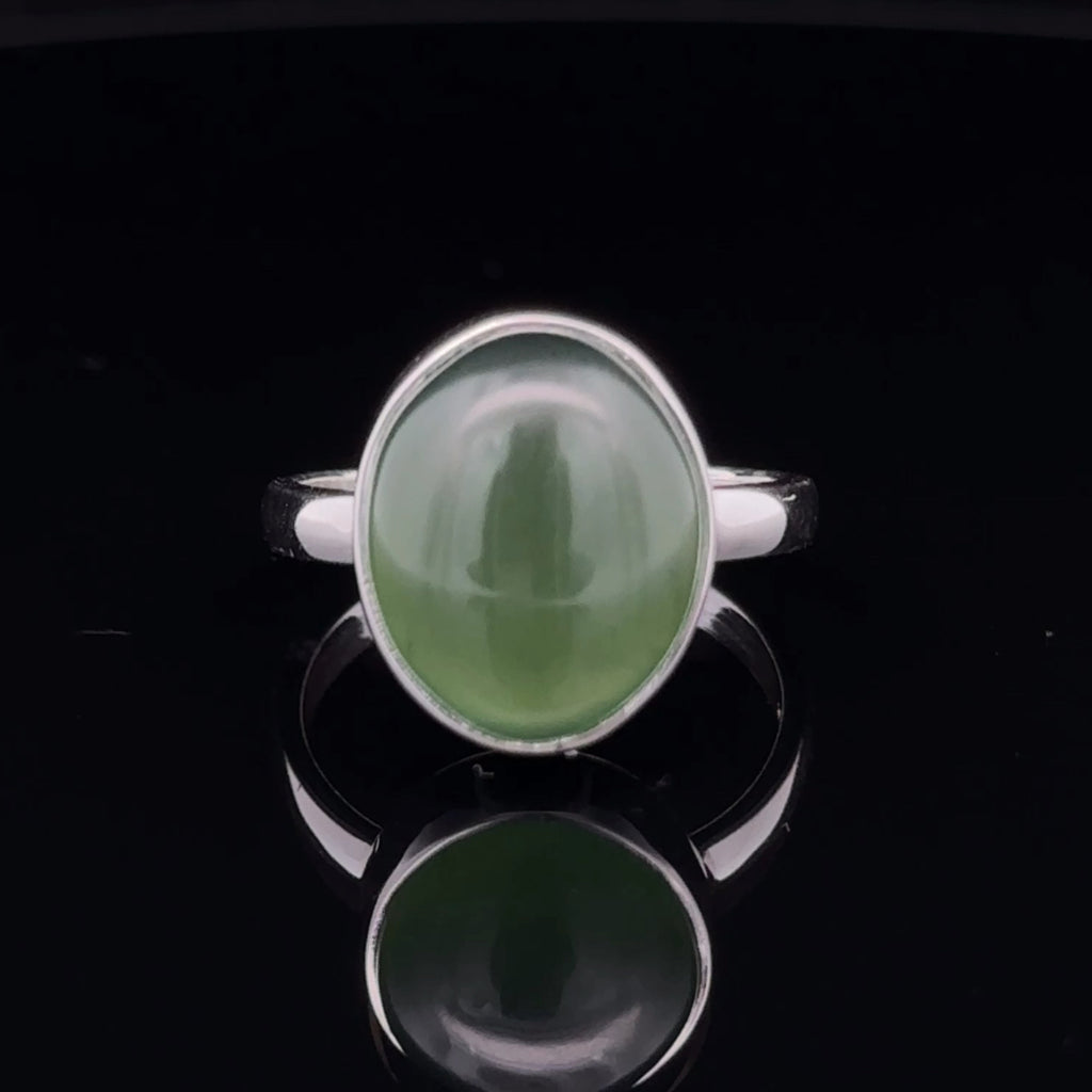 Sterling Silver Nephrite Jade Ring Size 7