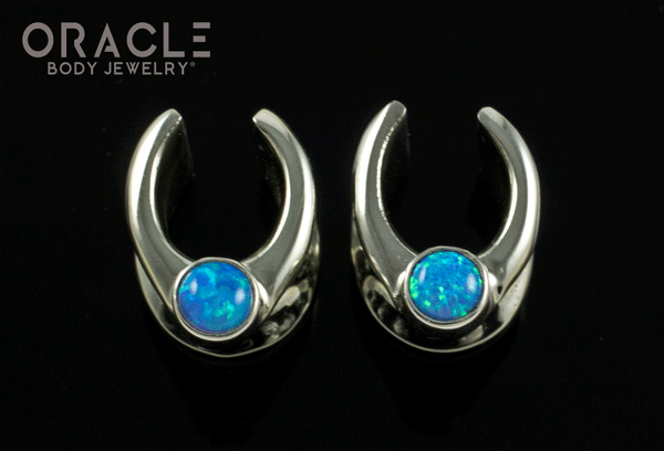 00g (9.5mm) White Brass Saddles with Synthetic Blue Opals