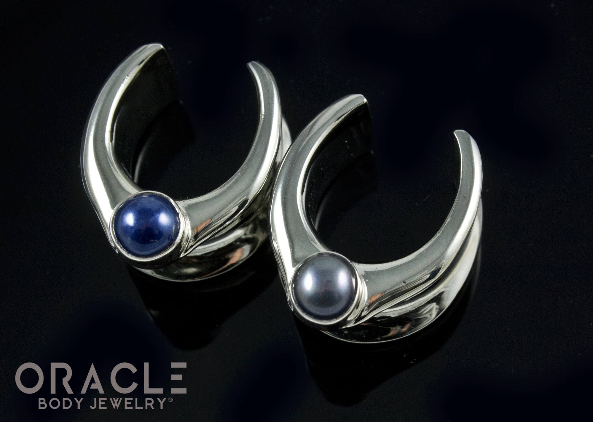 3/4" (19mm) White Brass Saddles with Grey and Black Pearls