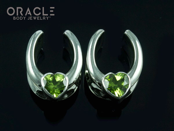1/2" (12.5mm) White Brass Saddles with Peridot Hearts
