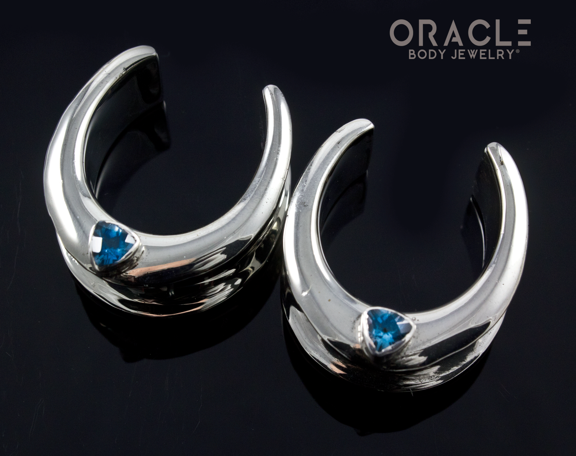 1" (25mm) White Brass Saddles with London Blue Topaz