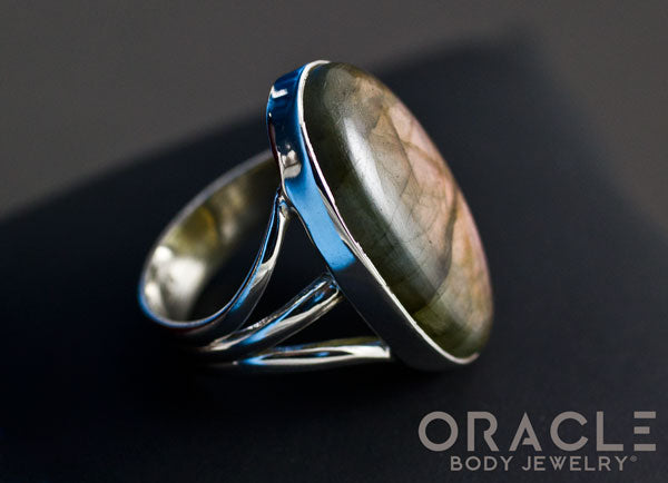 Sterling Silver ring with Labradorite Size 7