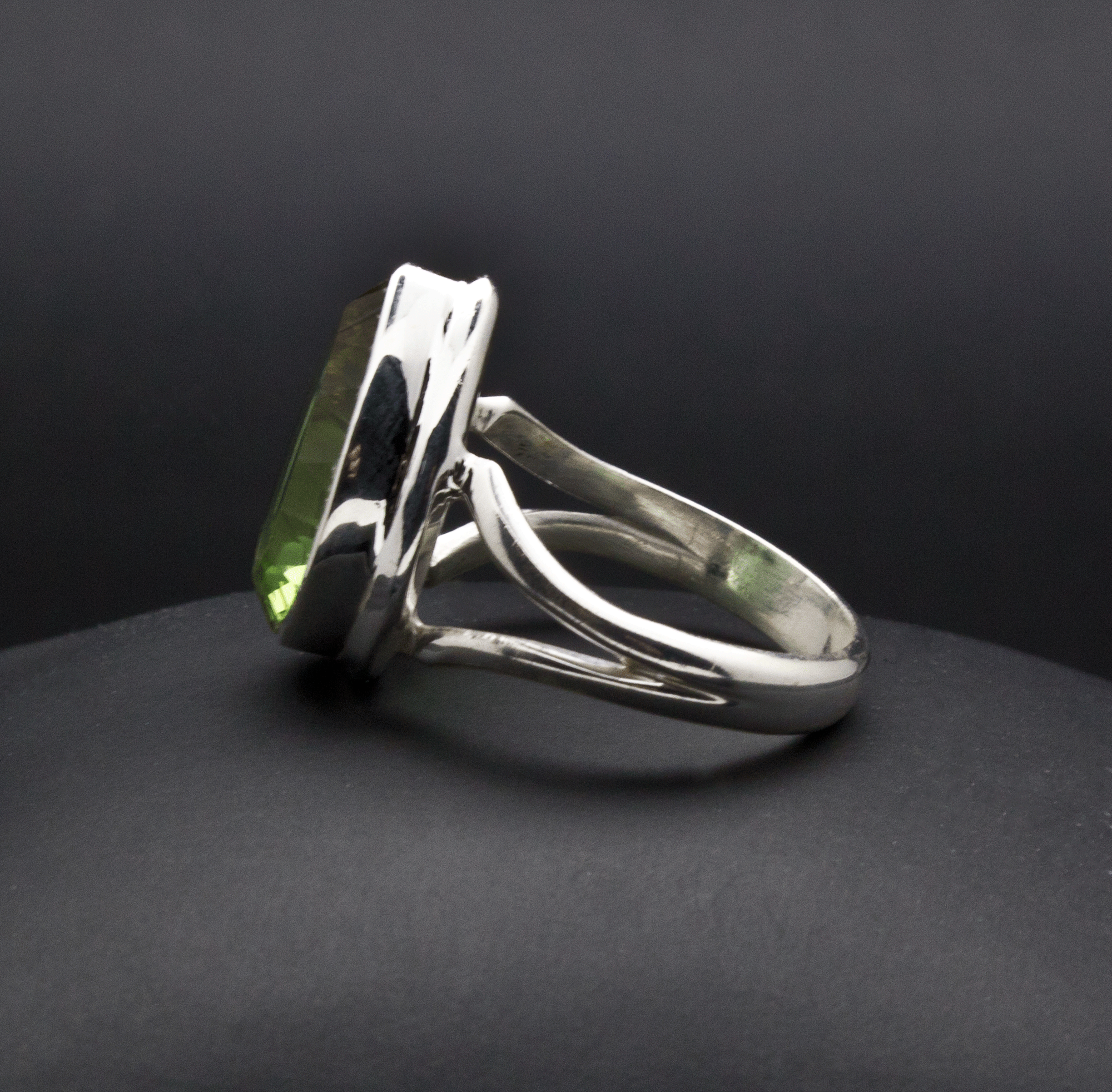 Sterling Silver Color Changing Alexandrite Ring Size 7
