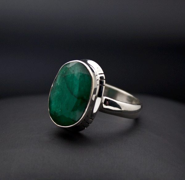 Sterling Silver Emerald Ring Size 7