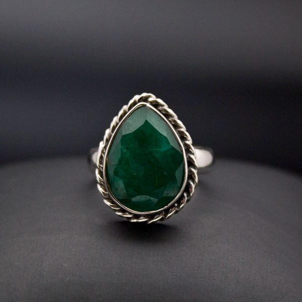 Sterling Silver Emerald Ring Size 7