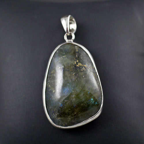 Steel Labradorite Pendant
