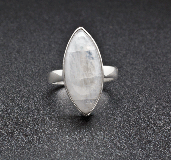 Sterling Silver Moonstone Ring Size 6