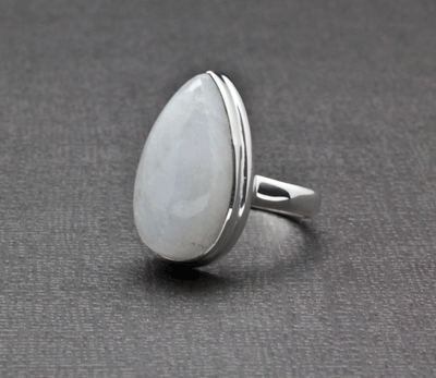 Sterling Silver Moonstone Ring Size 6
