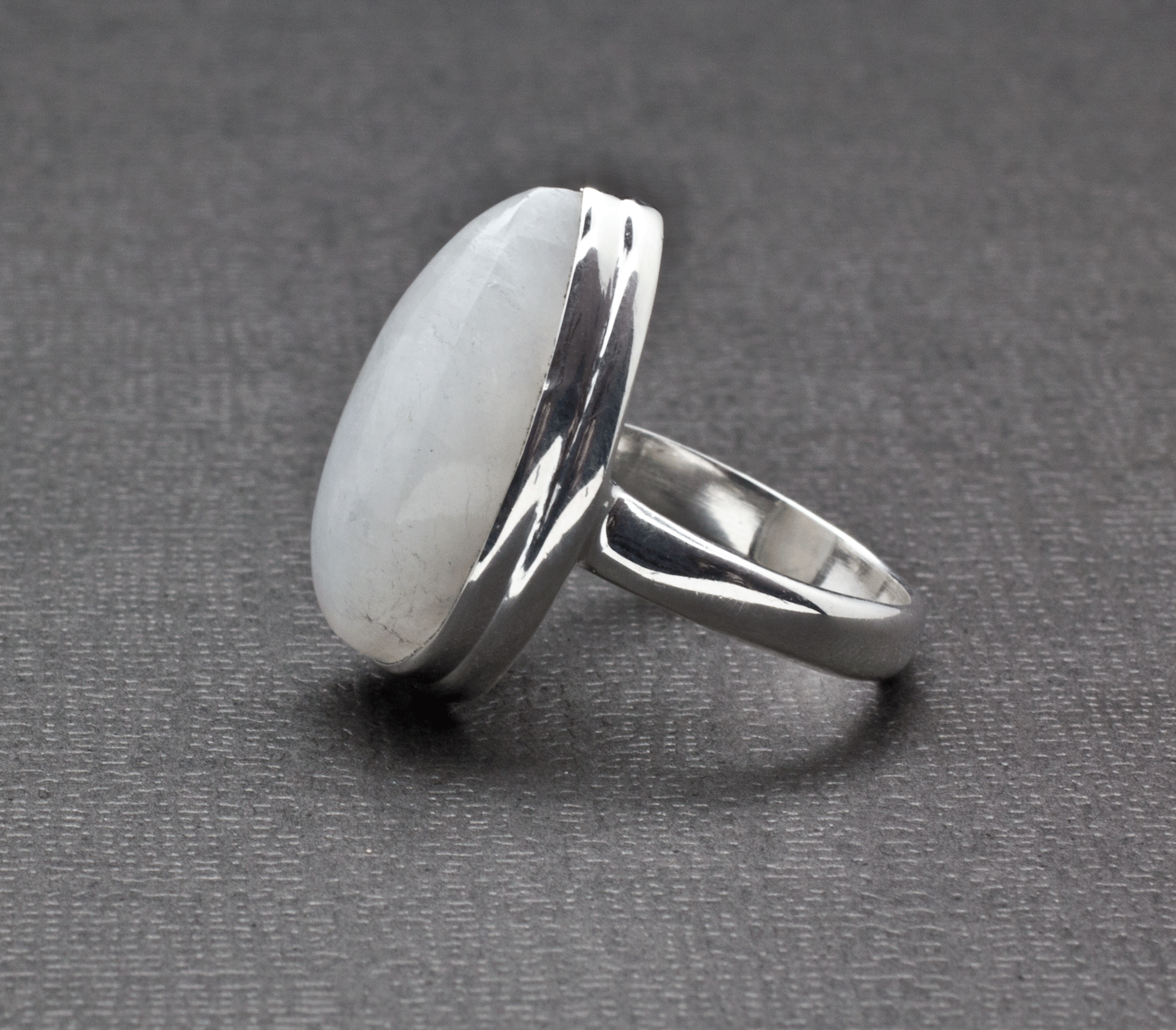 Sterling Silver Moonstone Ring Size 6