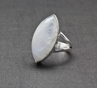 Sterling Silver Moonstone Ring Size 6