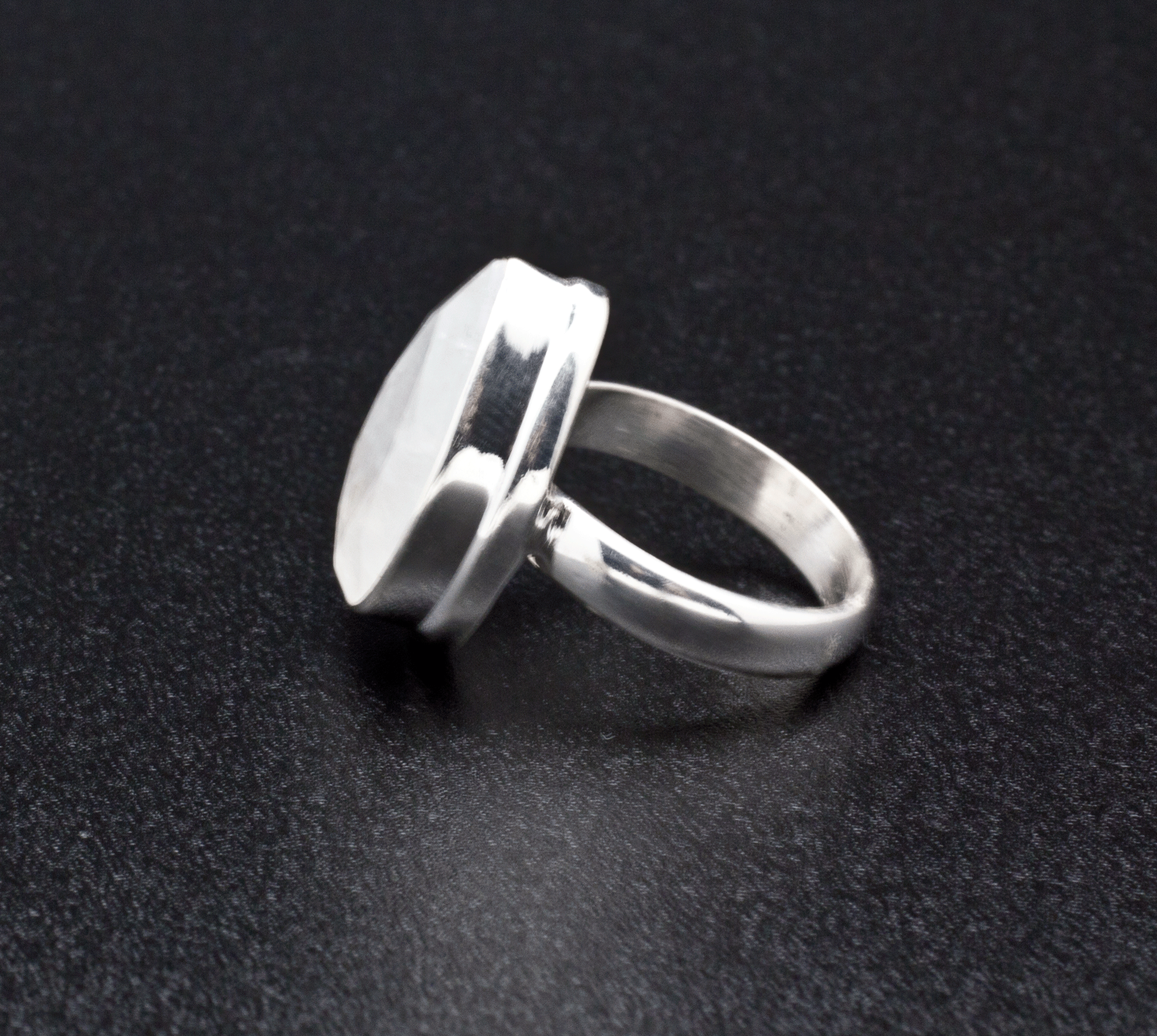 Sterling Silver Moonstone Ring Size 6.5