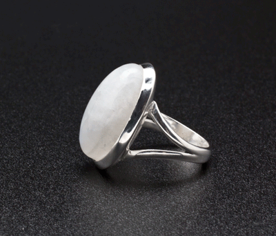 Sterling Silver Moonstone Ring Size 7