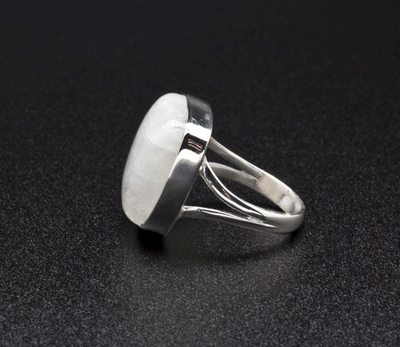 Sterling Silver Moonstone Ring Size 7