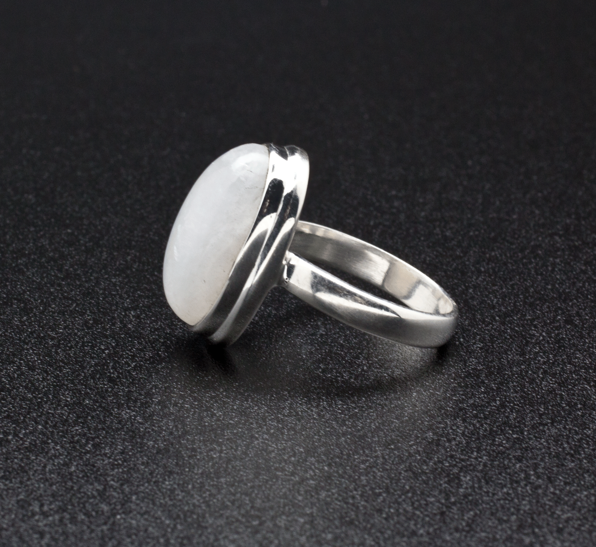 Sterling Silver Moonstone Ring Size 7