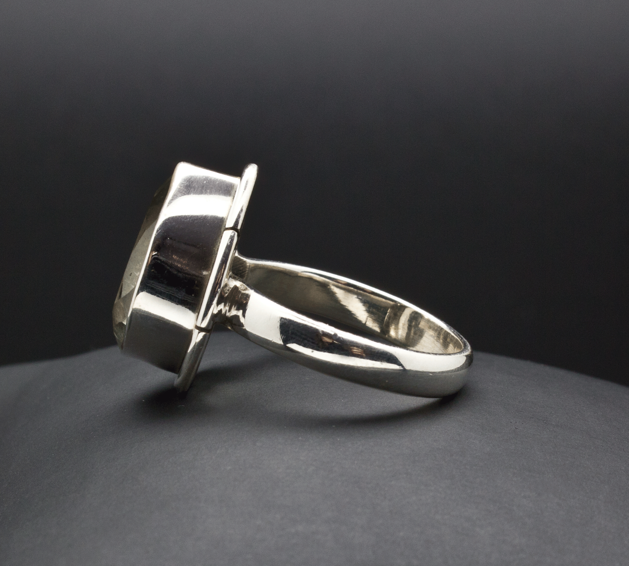Sterling Silver Green Amethyst Ring Size 7