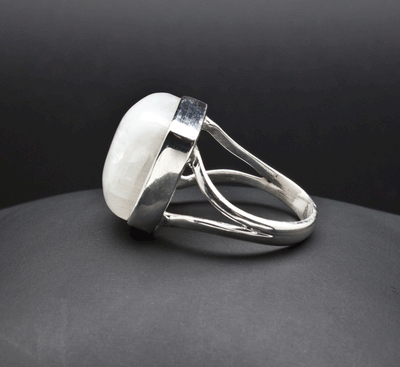 Sterling Silver Moonstone Ring Size 7