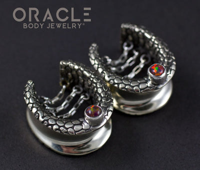 3/4" (19mm) White Brass Saddles with Nugget Texture, Chains and Black Synthetic Opals