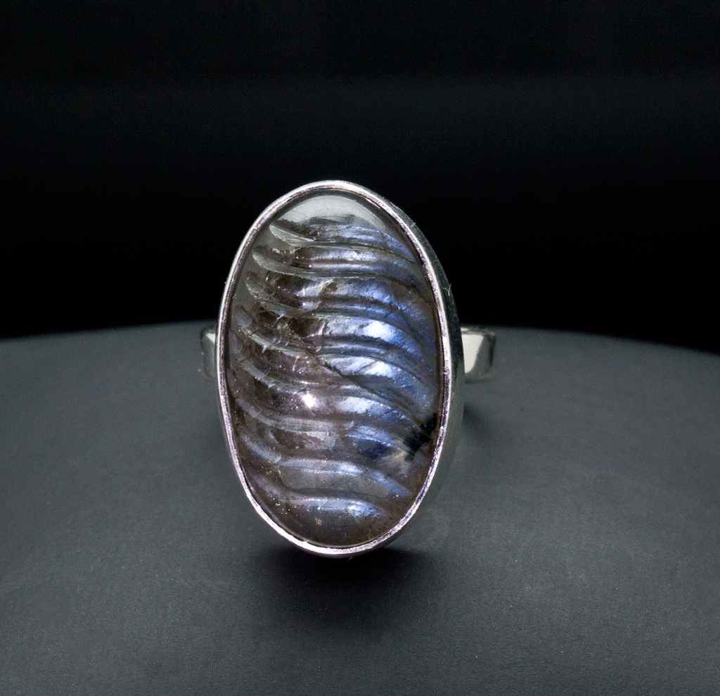 Sterling Silver Carved Labradorite Ring Size 6