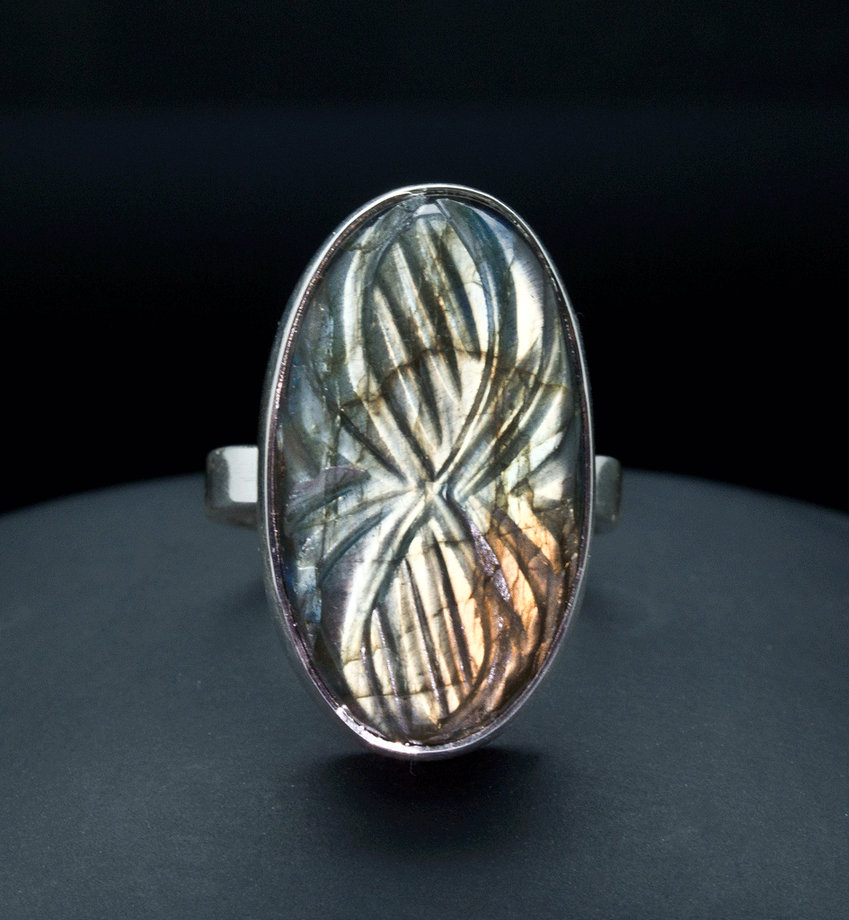 Sterling Silver Carved Labradorite Ring Size 8