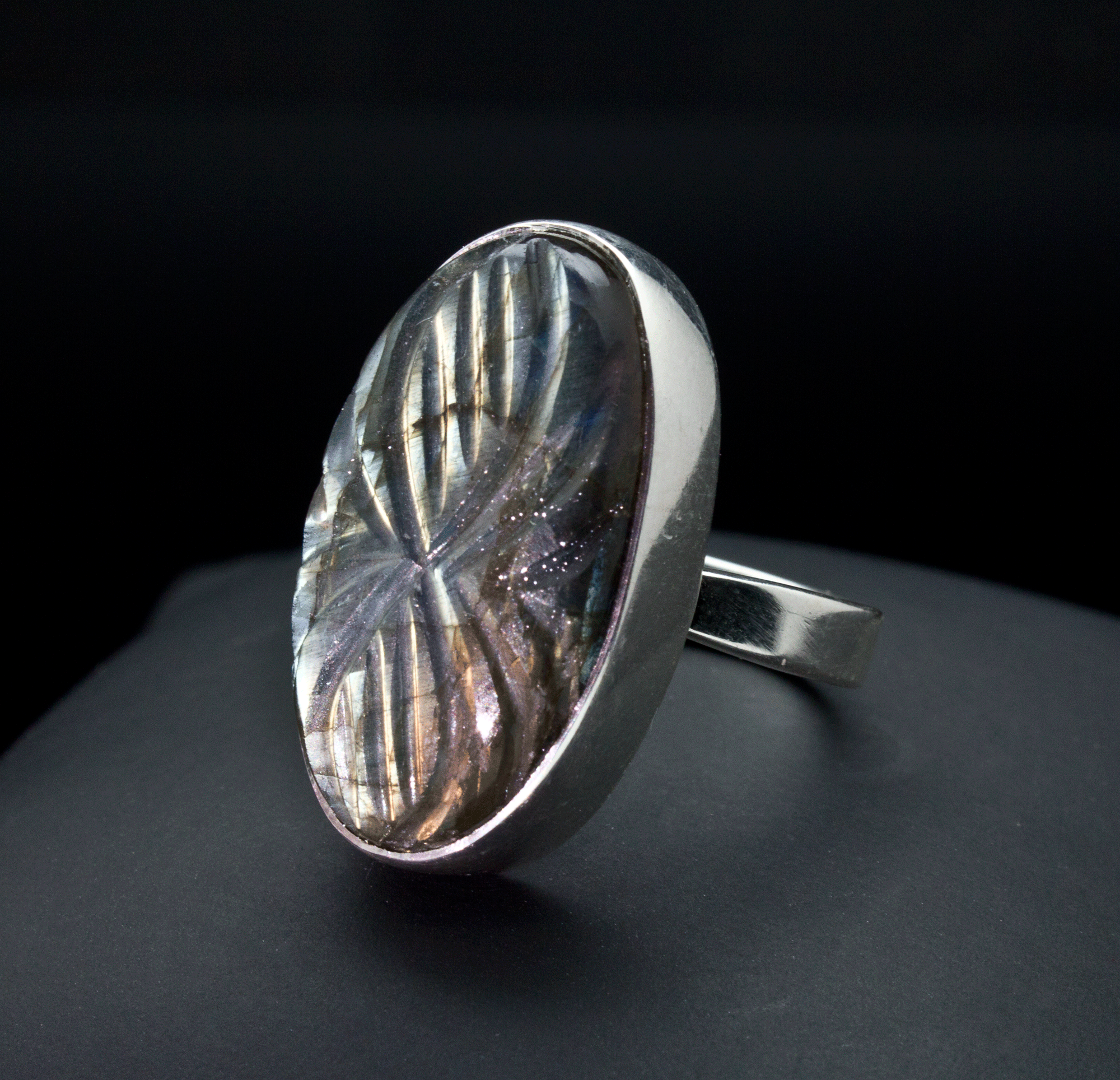 Sterling Silver Carved Labradorite Ring Size 8