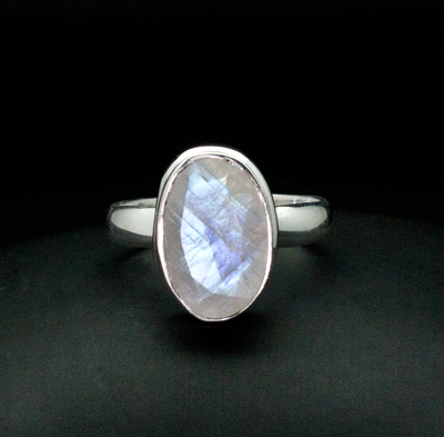 Sterling Silver Moonstone Ring Size 8