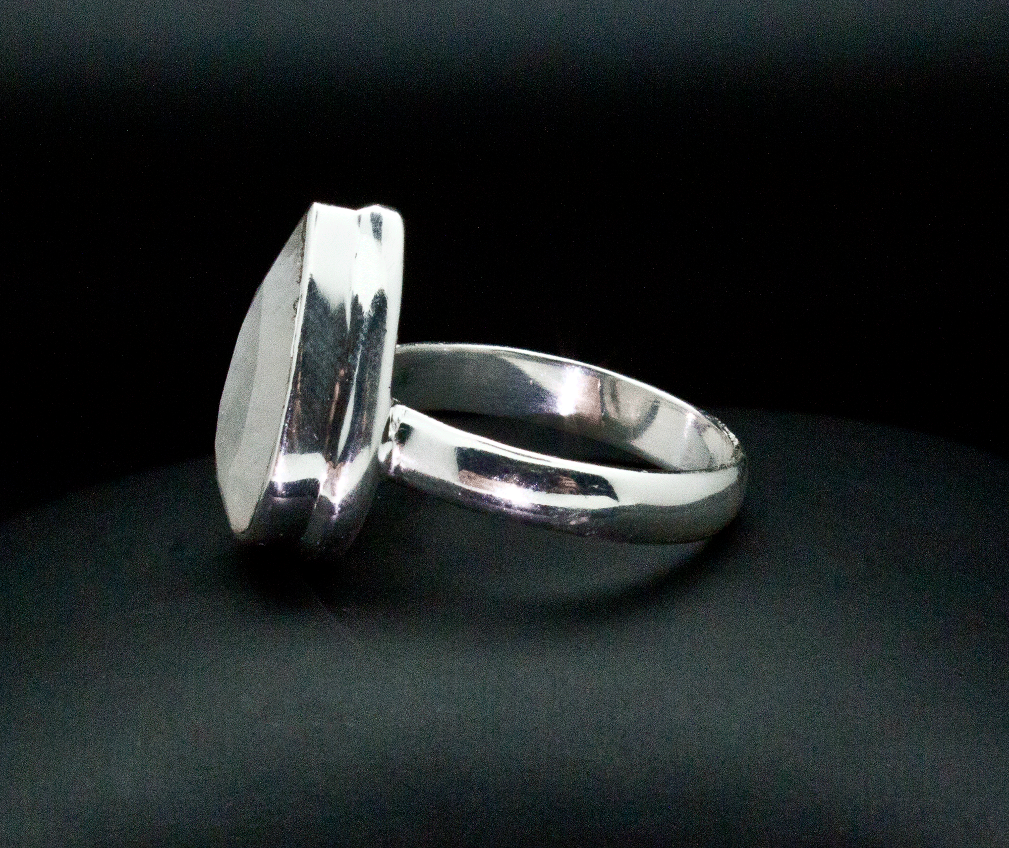 Sterling Silver Moonstone Ring Size 8
