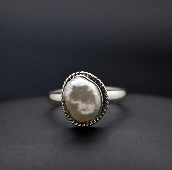 Sterling Silver Pearl Ring Size 7