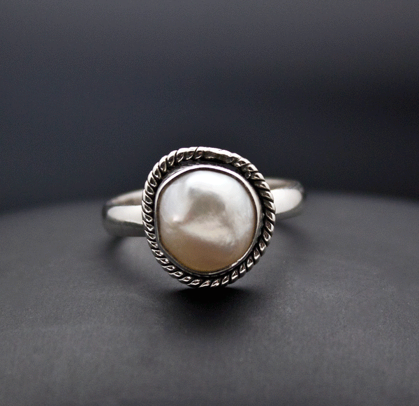 Sterling Silver Pearl Ring Size 7