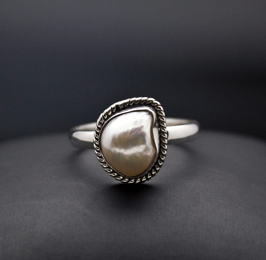 Sterling Silver Pearl Ring Size 10
