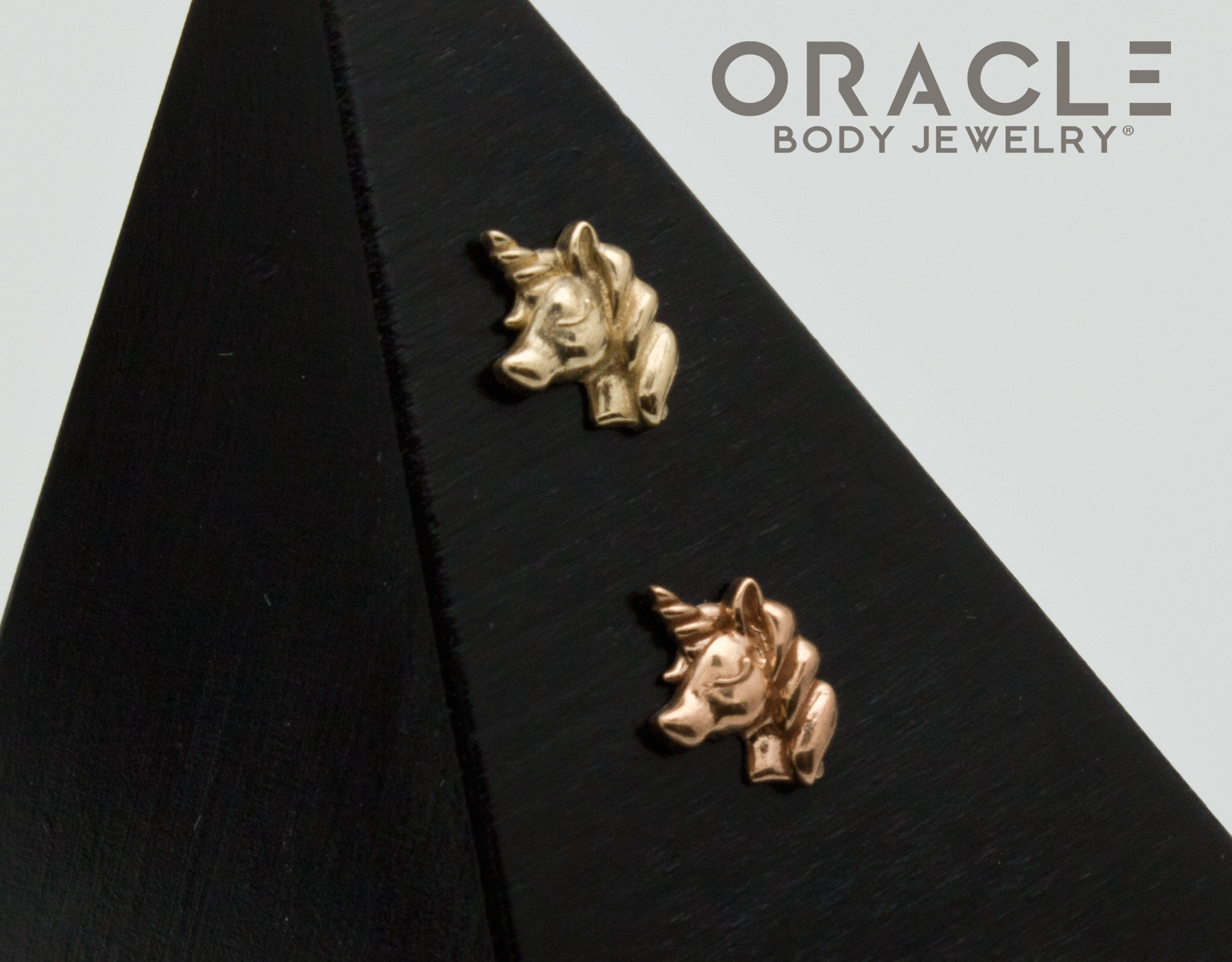 14k Gold Sparkle Threadless End Left Facing